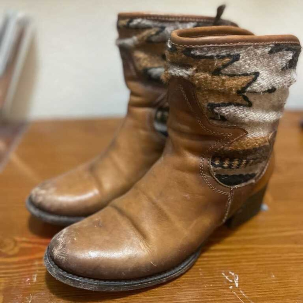 FreeBird Shine boots size 7